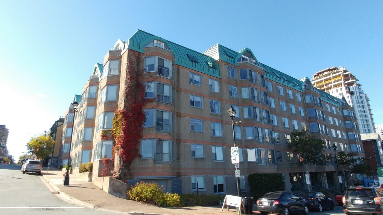Apartment Waterfront Place *